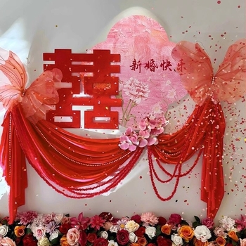 Rózsaszín esküvői szobadísz készlet – ágytámla hátterével, falidekor dupla boldogság szimbólummal, menyasszonyi oldalról lógó girland