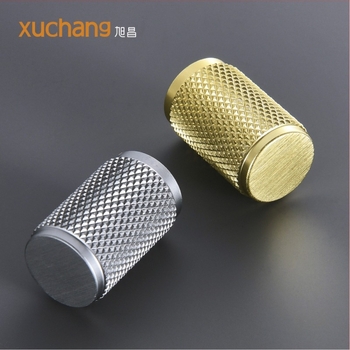 Szekrényajtó és fiók fogantyú, egylyukú, kerek fejű, európai stílusú, alumínium, elektroplatált, modell U02443, modern egyszerűség