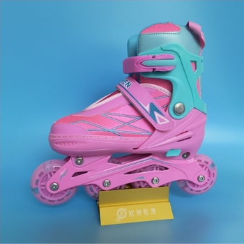 Gyerekeknek inline görkorcsolya kezdőknek — PU hálós felsőréteg, gumírozott talp, PU kerekek egy sorban