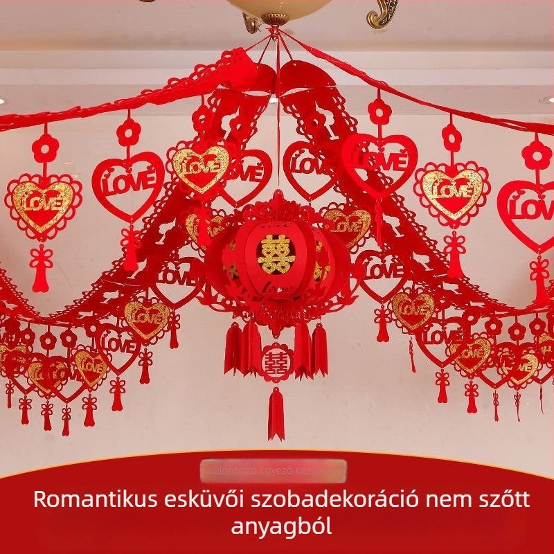 Esküvői szobadísz: nemszövött anyagból készült girlandák a kettős boldogság szimbólumával és dekoratív szalagokkal