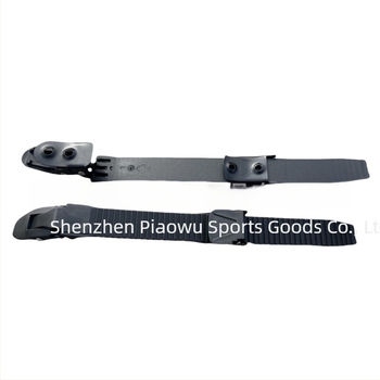 Gördülőkorcsolya univerzális csat rész — PU+ háló felső rész; gumírozott talp; egysoros kerekek; PA66 kerékanyag; 4 csavar a csomagban