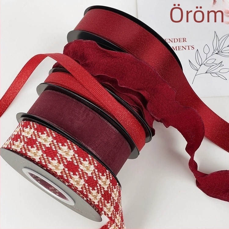 Hajkiegészítő szalaggal és virágcsokorral – téli kiadás, Újév ajándékdoboz