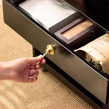 Egylyukú fogantyú cinkötvözetből, ajtókhoz és szekrényekhez, modern minimalista stílusú, elektroplatált, alkalmas ajtókhoz, ablakokhoz, szekrényekhez és fiókokhoz