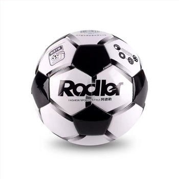 Adler gépvarrott futball-labda, PVC fekete-fehér, méretek 3–5, edzőlabda gyerekeknek
