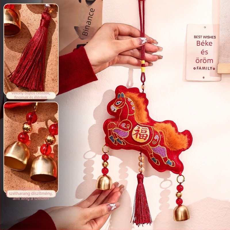 Bejárati ajtóhoz való függő dísz – 2026 a Ló éve, Tavaszi Fesztivál, Feixunfei plüss anyag, FXF217211