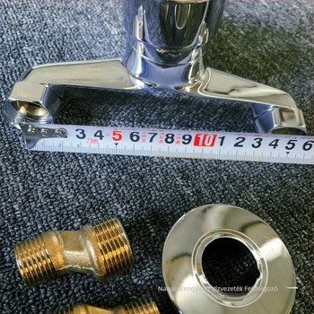 Zuhanycsaptele háromsugár keverő, falba épített kivitel, rézötvözet, kerámia szeleppel, modell Alloy Selo Triple