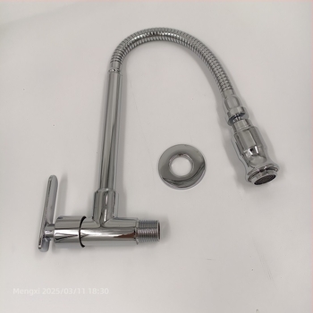 Réz konyhai falra szerelhető csaptelep, kerámiás szeleppel, 14 mm bemenet/kimenet, működési hőmérséklet 0–90 °C