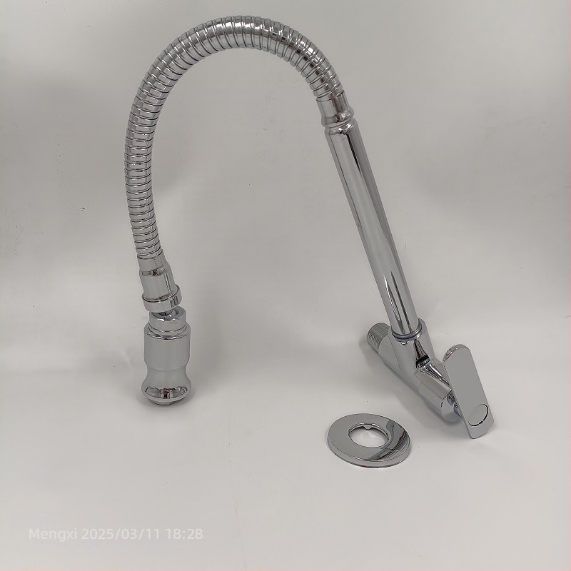 Réz konyhai falra szerelhető csaptelep, kerámiás szeleppel, 14 mm bemenet/kimenet, működési hőmérséklet 0–90 °C