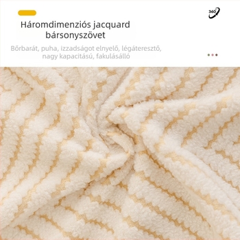 Krém színű elasztikus kanapévédő, teljes fedéssel, univerzális illeszkedés, macskák okozta karcolások elleni védelem, csúszásmentes, geometrikus mintával