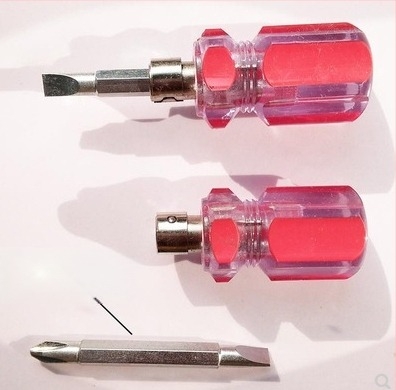 Csavarhúzó készlet reteszes mechanizmussal – kétoldalú fejű bitek, szénacél, konfigurációk 13-in-1 és 26-in-1.