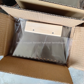 BST-030 Csempézéshez készült spatula rozsdamentes acél alapú és fa nyéllel – négyzet alakú fogak 4x4/6x6/10x10