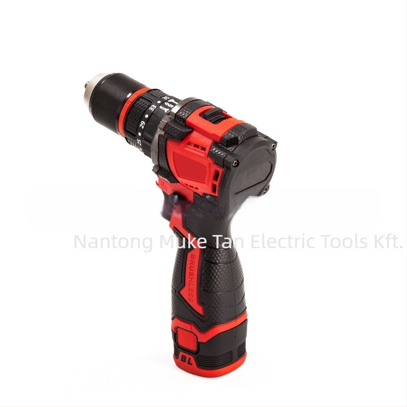 Vezeték nélküli brushless fúró-csavarozó, 16,8V, fokozatmentes sebességszabályozás, mandrinás fej, Li‑ion akkumulátor