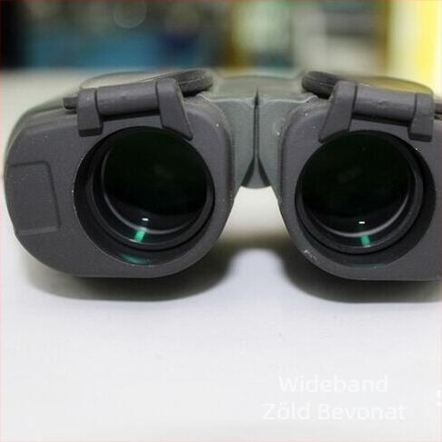 7x35 binokuláris, látómező 1000 m, kilépő pupilla 5 mm, szemkörüli távolság 20 mm, felbontás 7.5