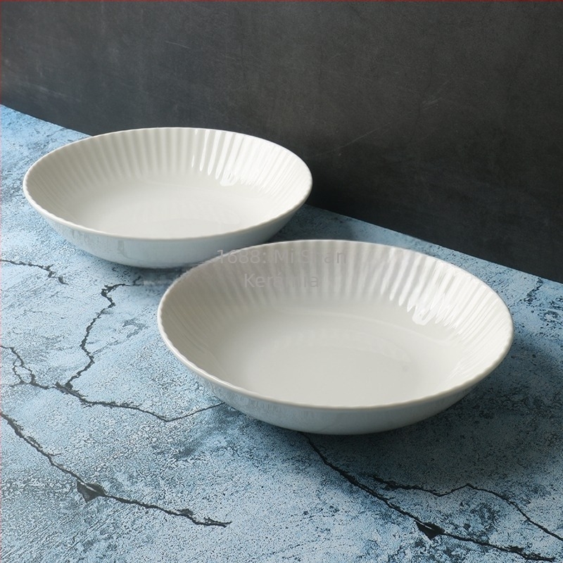 Mélytál csontporcelánból, kör alakú, alsóglazúr felülettel, mikrohullámú sütőben használható