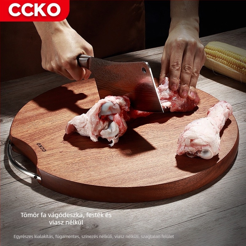 CCKO kerek formájú tömörfa vágódeszka otthoni használatra, 2020-ban jelent meg.