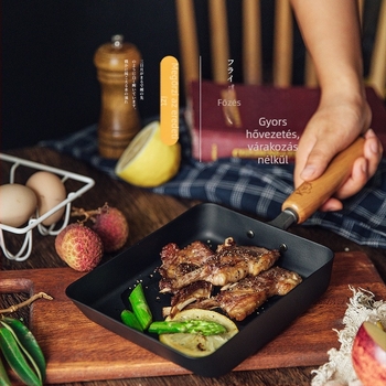 Tamagoyaki serpenyő fab nyéllel, Carpenter sorozat, kovácsolt vasból, bevonat nélkül, lapos alj