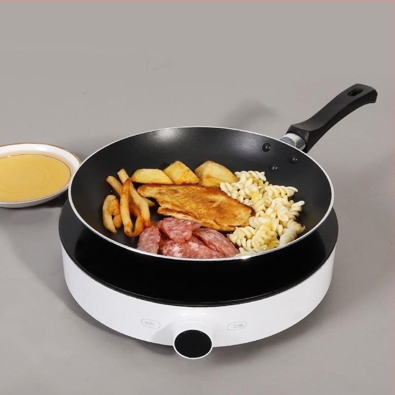 24 cm tapadásmentes serpenyő otthoni használatra, ideális tojás, palacsinta és steak sütéséhez, kompatibilis indukciós és gáztűzhellyel
