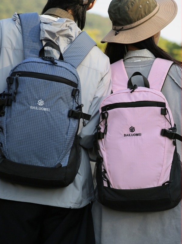 Uniszex utazó és túrahátizsák, ultrakönnyű nylon anyagból, ergonómikus hátsó panel, 8 hüvelykes laptophoz illeszkedik, kapacitás 20 L alatt