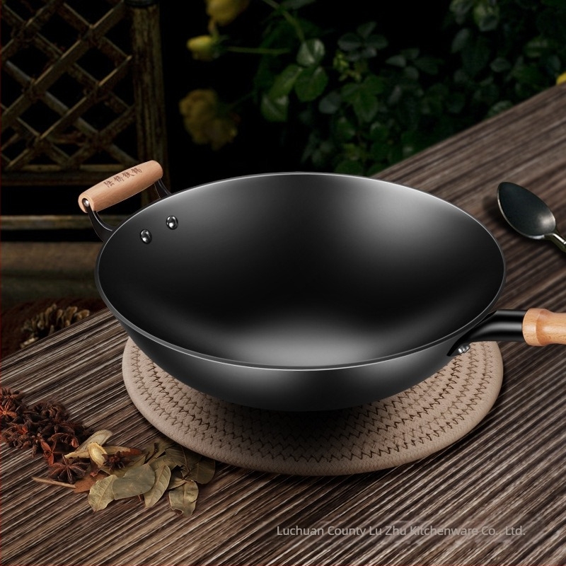 Luchuan öntöttvas wok, kézzel készített, régi stílusú, kör és sík aljú kivitel, bevonat nélkül, gázfőzőhöz