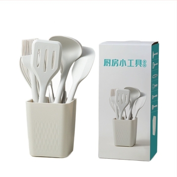 Élelmiszerbiztonságos szilikon baba etető készlet: spatula, mini kanál, tojáshabosító, ételklipsz; élelmiszer-szilikon, hőálló, csúszásmentes, tapadásmentes