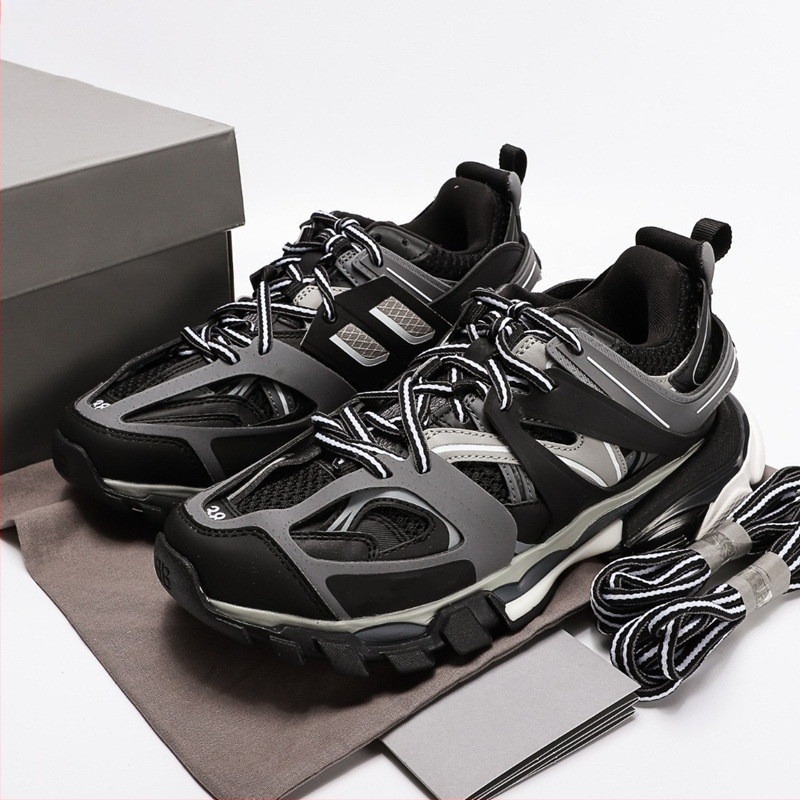 Uniszex mindennapi cipő dad shoes stílusban, vastag talppal, felsőrész marhabőr és szövet, előről fűzőzárás, gumitalp, lélegző textil belső cipőbetét