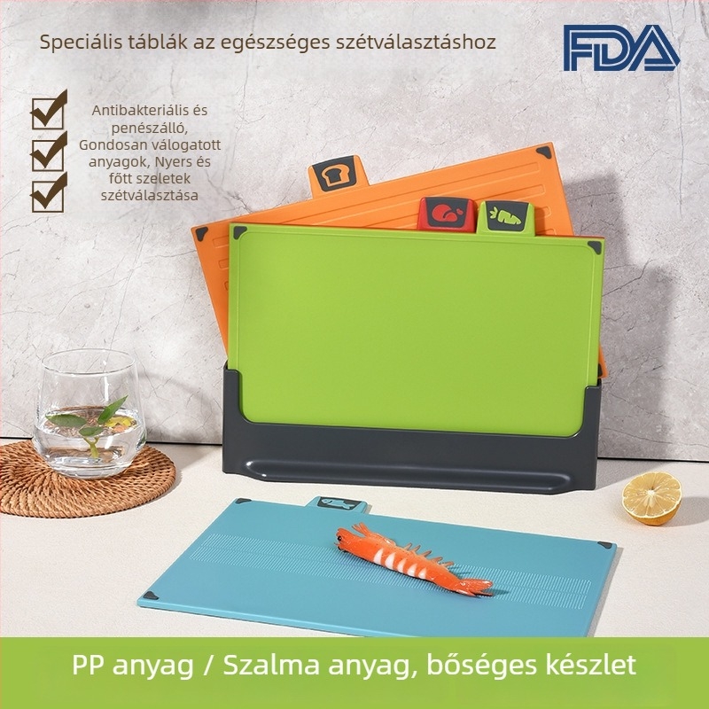 Csecsemő étkeztetéséhez tervezett vágódeszka készlet kés-tartóval és elválasztó deszkákkal