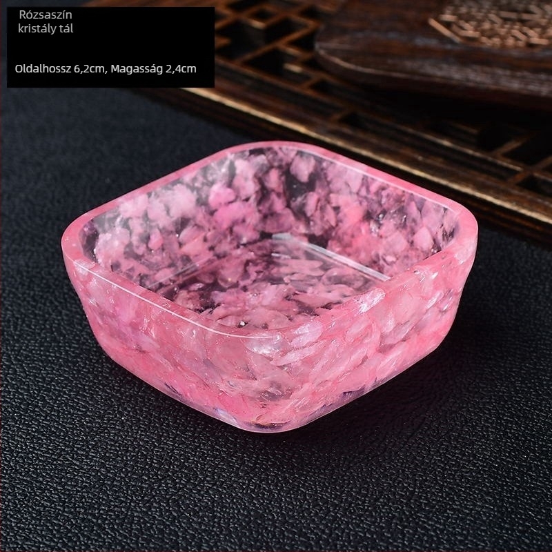 Négyzet formájú kristálytál – dekoratív ékszertároló, geometriai forma, modern minimál stílus