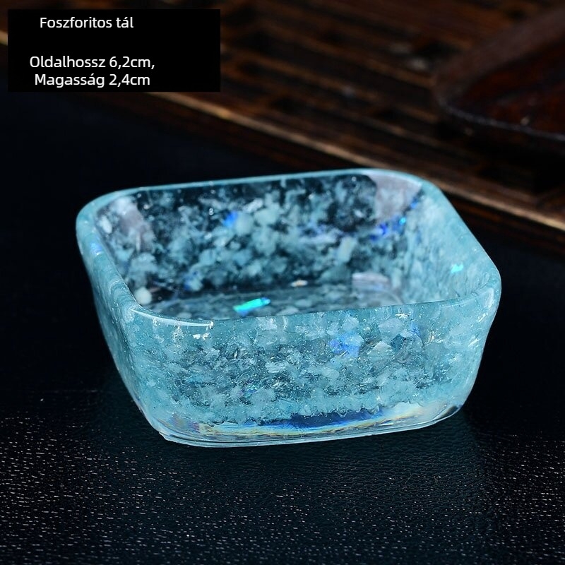 Négyzet formájú kristálytál – dekoratív ékszertároló, geometriai forma, modern minimál stílus