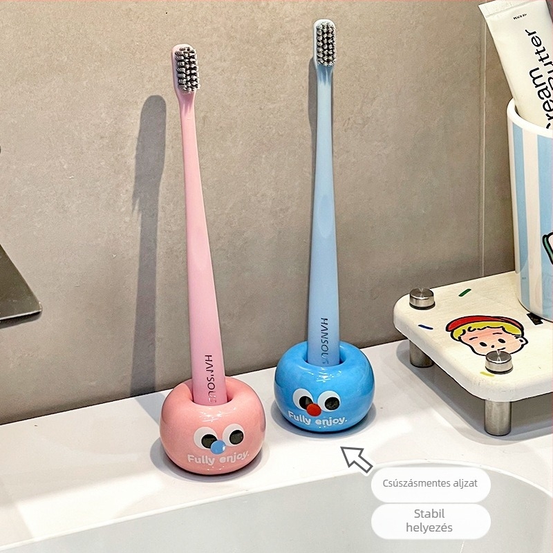 Kerámiás fogkefetartó alternat rögzítéssel — mosdó melletti tároló gyerek fogkefékhez