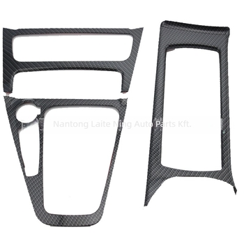 Ecano ABS központi konzol háromdarabos készlet Ford Focus 2015–2017 – dekoratív díszítő panel