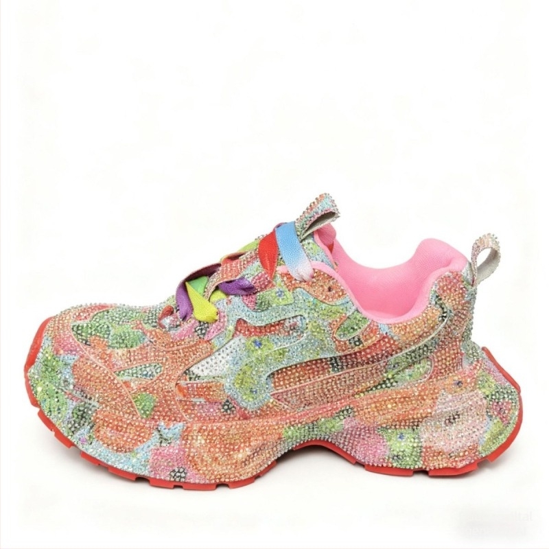 Női chunky sneaker vastag talppal, gyémánt mintázat, lace-up, alacsony felső, 3–5 cm sarokmagasság, lélegző belső, gumi talp