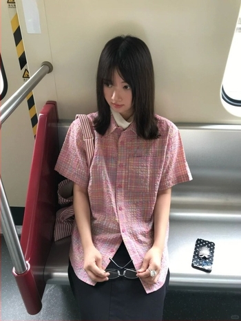 Női pamut ing polo gallérral, rövid ujjú, laza szabású, kockás és csíkos mintázat