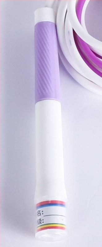 Gyerekeknek készült ugrókötél: csomómentes, szegmentált, PVC, ROHS tanúsítványú, átmérő 2,8 mm
