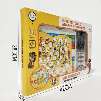 Gyerekeknek szóló többjátékos asztali készlet: Flying chess, Gobang, Checkers és Animal chess; műanyagból, 7–14 éveseknek.