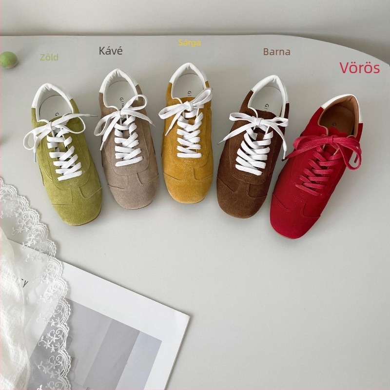 Női sportcipők fűzős, kerek orrú, matt felsőrész, lapos sarok, egyszínű