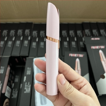 Elektromos szemöldök-trimmer – szemöldök vágásához és formázásához, ABS test, USB tápegység, tisztítás víz nélkül