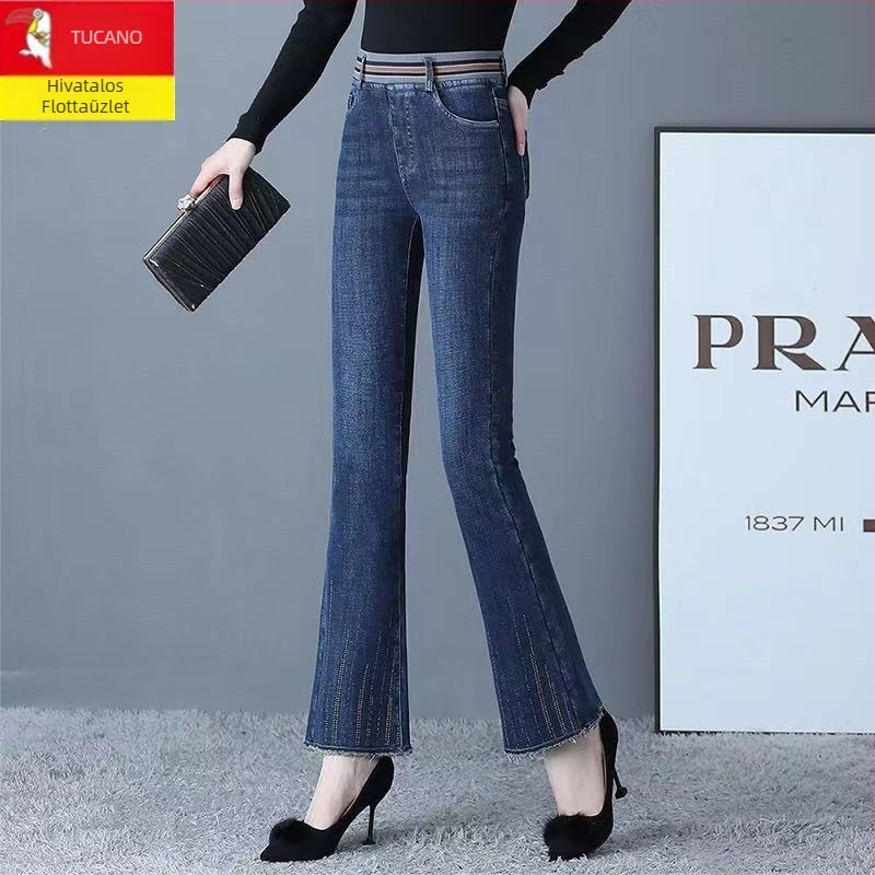Női magas derekú farmernadrág, micro-flare, hosszú, enyhén rugalmas (70–80% denim pamut keverék; vast anyag)