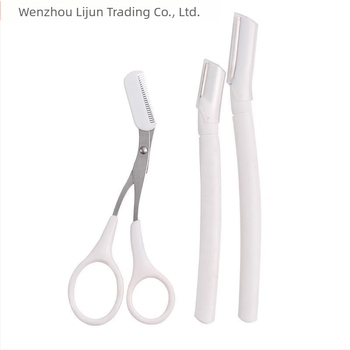 Négy darabos szemöldökápoló készlet – szemöldöknyíró, kozmetikai olló és szemöldökcsipesz; kezdőknek