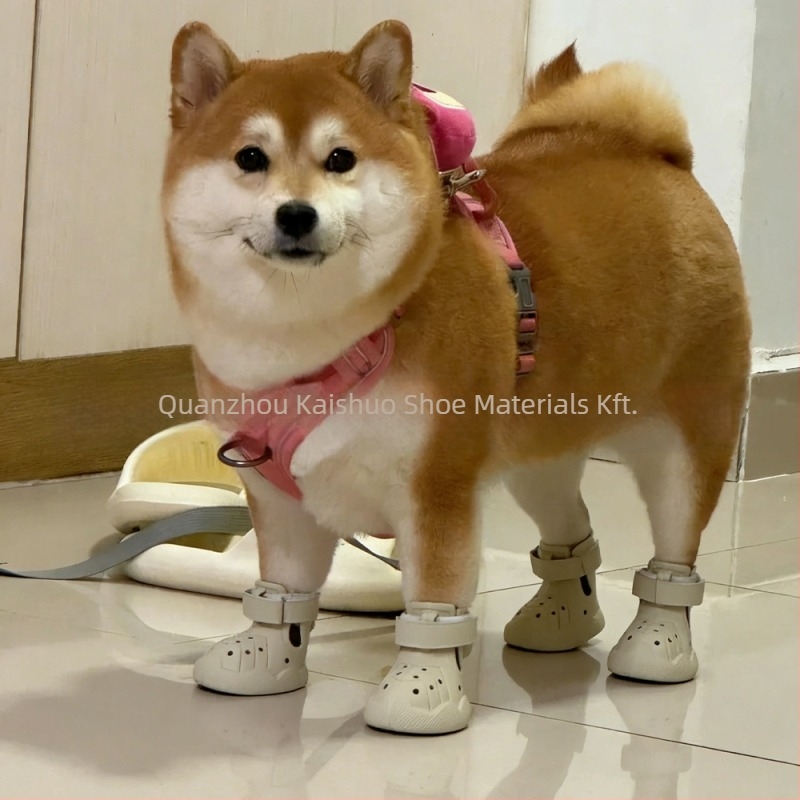 AJIAOYOUNG EVA kutyapapucs - könnyű, perforált, vízálló, csúszásmentes, kopásálló (Anyag: EVA; Származás: Fujian; Kutyáknak; Márka: AJIAOYOUNG)