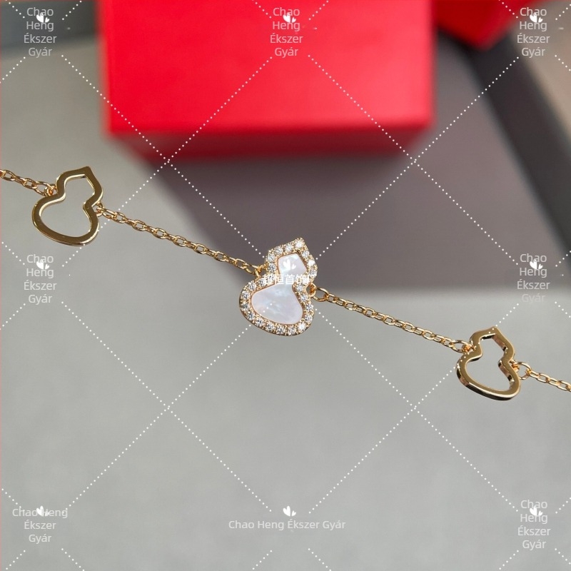 925 ezüst karkötő agát, chalcedon és gyöngyház gyöngyökkel, csepp formájú, női stílus