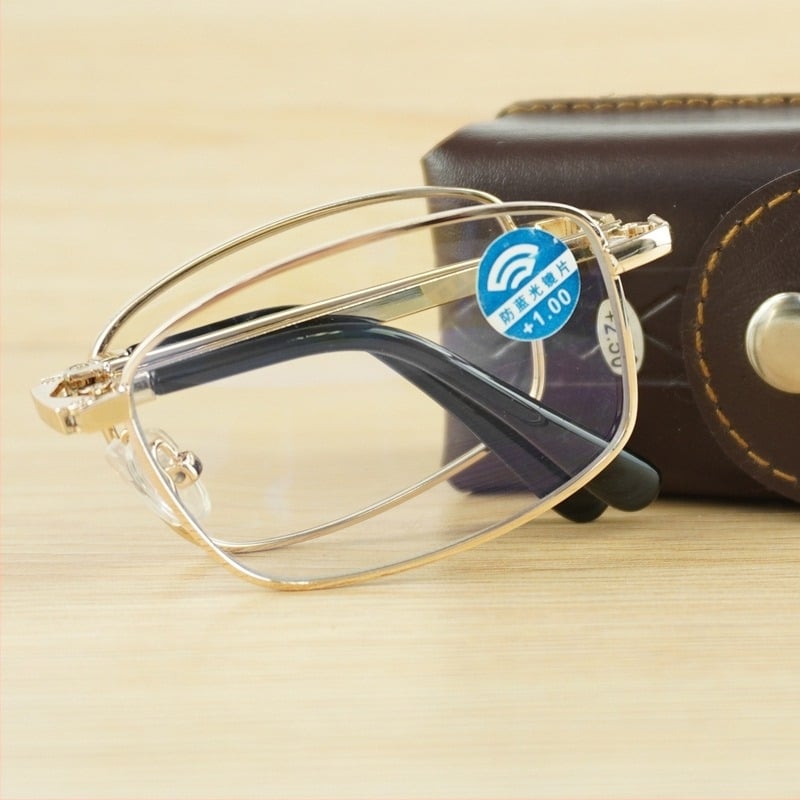 Összecsukható olvasó szemüveg, kékfény elleni védelem, aszferikus lencsék, a távoli és a közeli látáshoz