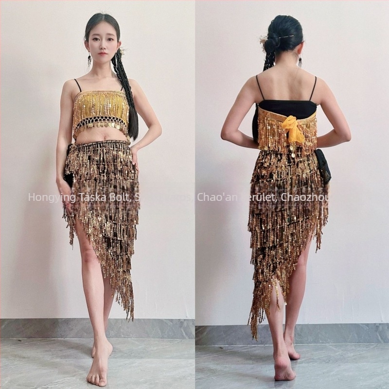 Színpadi hastánc öltözet strasszokkal és bojtokkal; chiffon anyag; poliészter 90–95%; gyöngyhímzés