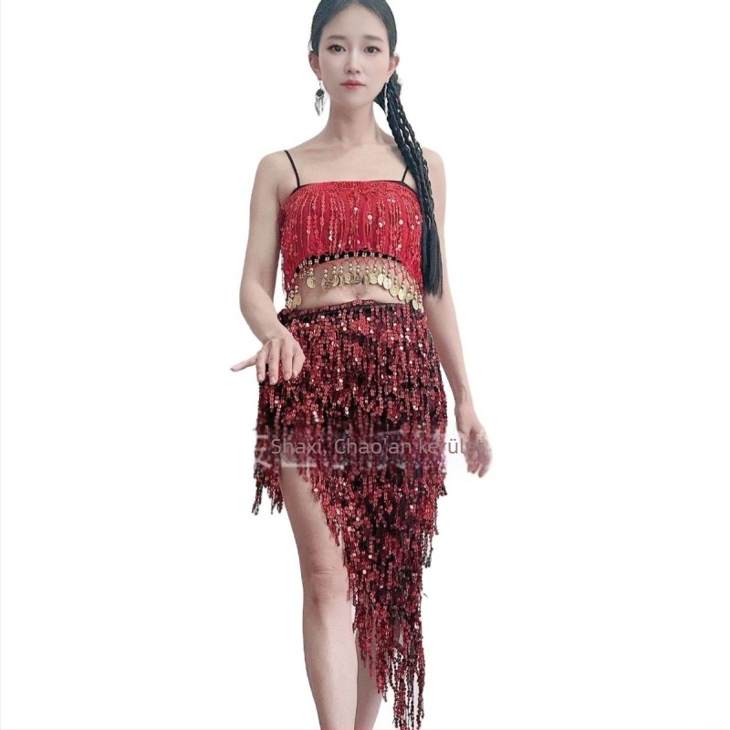 Színpadi hastánc öltözet strasszokkal és bojtokkal; chiffon anyag; poliészter 90–95%; gyöngyhímzés