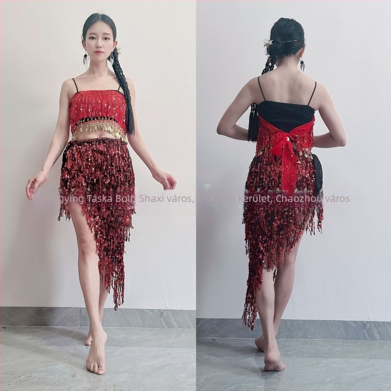 Színpadi hastánc öltözet strasszokkal és bojtokkal; chiffon anyag; poliészter 90–95%; gyöngyhímzés