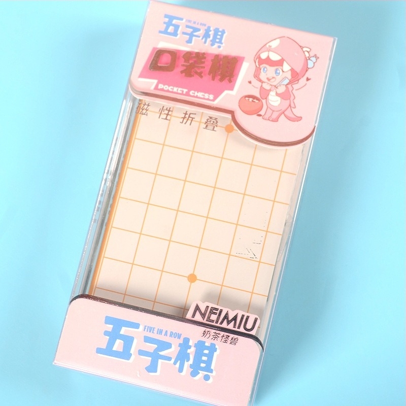 Mini mágneses kristály zseb sakk készlet összecsukható dizájnnal; műanyagból; dobozos csomagolás; 7–14 és 15–35 éveseknek; több játék egyben