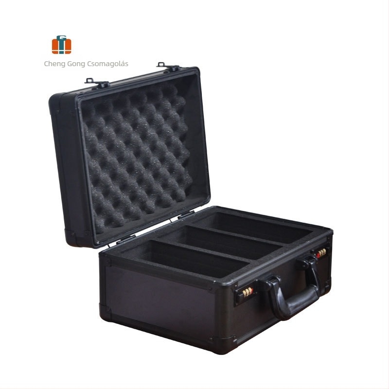 Kártyatároló bőrönd alumínium ötvözet kerettel, EVA hab belső, 50 kg teherbírás, hordozható kivitel