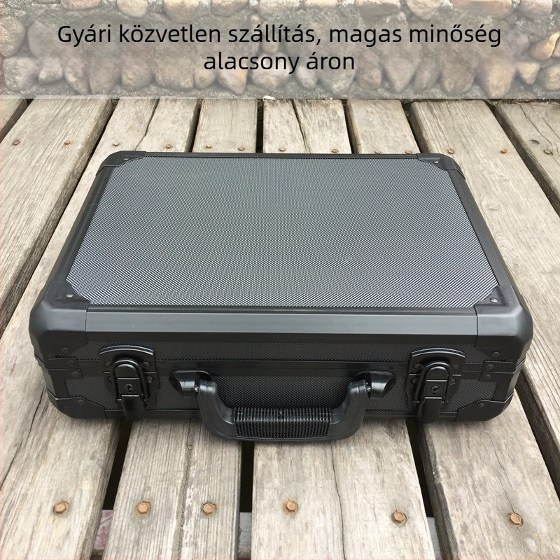Felszereléshez szállító koffer, ütésálló, katonai minőségű, hordozható