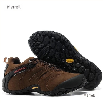 Túra cipő – alacsony felső rész, EVA felső rész, hálós belső, EVA középtalp habosított, gumírozott külső talp, csat zárás