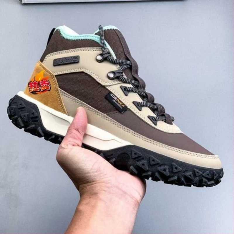 Meleg, magas szárú túracipő – uniszex mindennapi cipő (bőr felsőrész, gumi talp, kerek orr, slip-on)