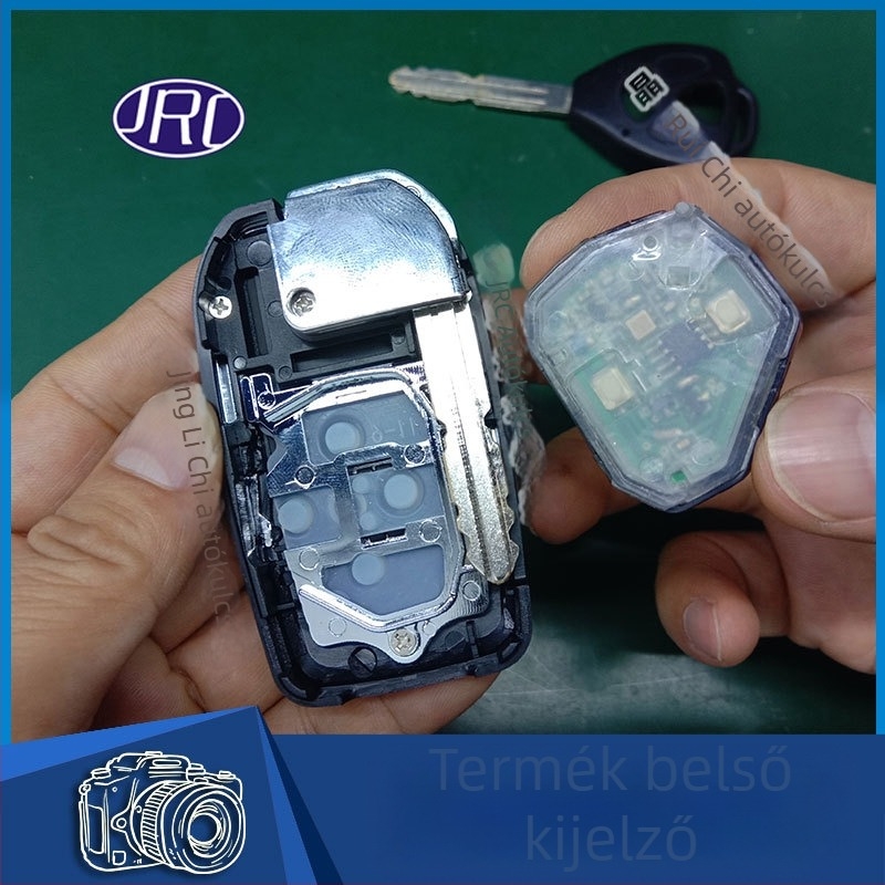 Összecsukható kulcsház Toyotahoz: Corolla, Camry, RAV4, Crown – modell ft002, Jingruichi márka, távirányító nélkül